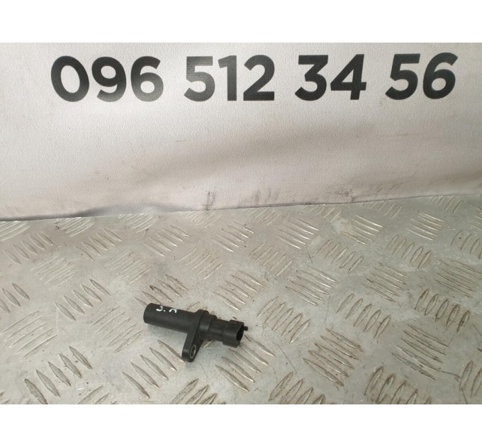 Датчик положения (оборотов) коленвала Hyundai Santa Fe (2006-2012) 393103C410