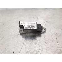 Датчик AIRBAG боковой правый  Mercedes Benz W210 E-Klasse 2000-2002 0008209926