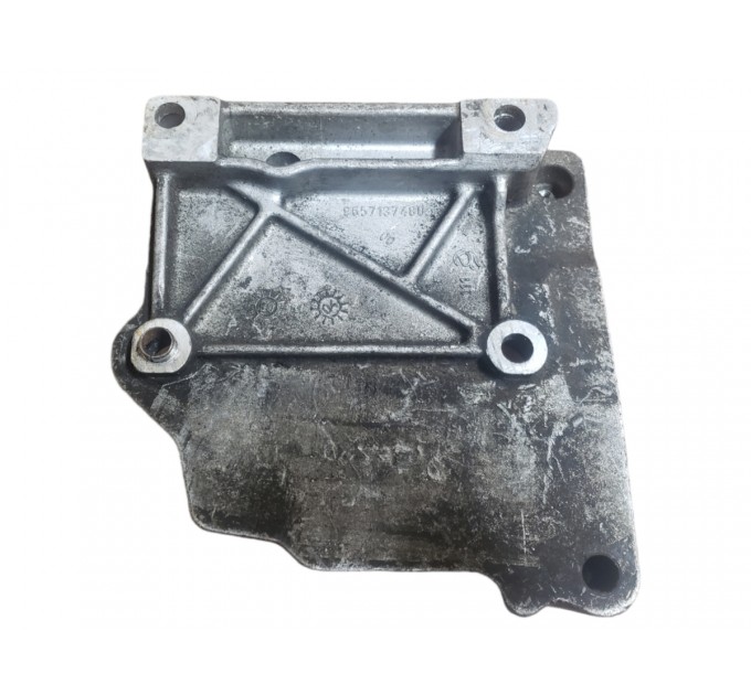 Кронштейн кондиционера Peugeot 307 2001-2007  9657137480