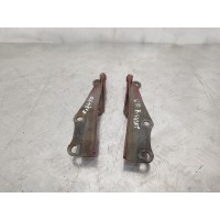 петля капота левая NISSAN PRIMERA