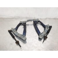 Петля капота правая mercedes w202 93-00