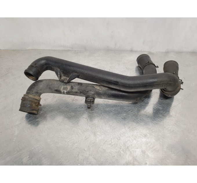 Патрубок інтеркулера 1.9TDi Volkswagen Golf III. Резиновый 1