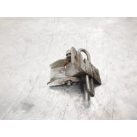 петля двери передней правой нижняя audi