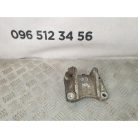 кронштейн подушки мотора задний Honda CR-V 2.2D (2006-2011) 50690SWYE02 кронштейн подушки мотора задний Honda CR-V 2.2D (2006-2011) 50690SWYE02
