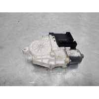 Моторчик стеклоподъемника передней правой двери  Volkswagen Golf 5