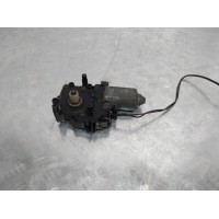 Моторчик стеклоподъемника передний правый Audi A6 C5  1997—2004 536001402