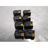 Шаговый двигатель печки A8 D2 1994 - 2005 637005001