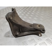 Кронштейн двигуна прав. vw golf 3 1.9tdi