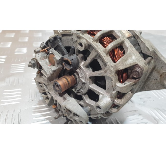 Генератор дефект Hyundai  Accent 2005 HYUNDAI ACCENT 1.6 (1998-2005) 3730022650