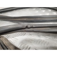 уплотнитель крышки багажника дефект Honda Civic 2005-2012 4d 1,8 Акпп 74865-SNL-T01