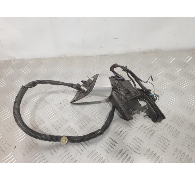 электропривод зеркала правый дефект Honda Civic 2005-2012 4d 1,8 Акпп 76208-SNK-R01