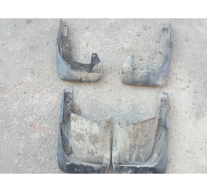 Комплект брызговиков Honda CR-V 3 2006-2011 75830SWA003