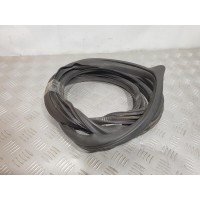 уплотнитель двери кузовной передней правой Honda CRV 3 2.2 diesel 2006-2012