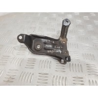 кронштейн радиатора верхний правый Honda CRV 3 2.2 diesel 2006-2012 кронштейн радиатора верхний правый Honda CRV 3 2.2 diesel 2006-2012