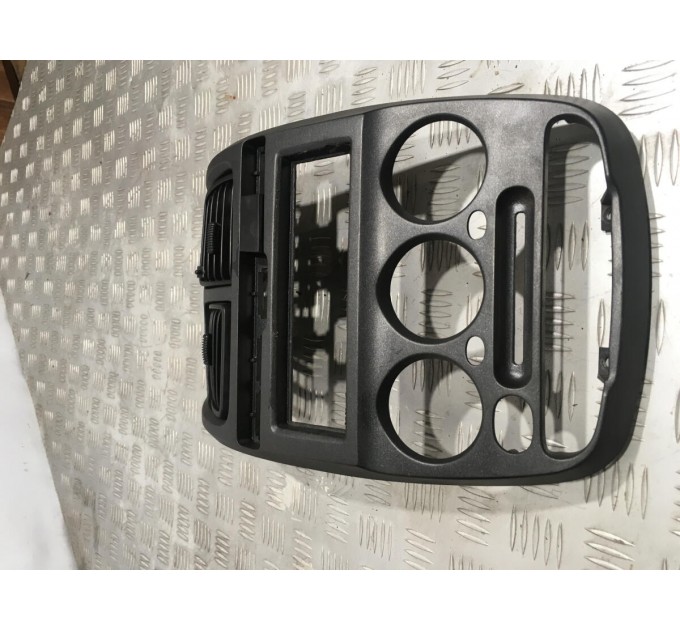 Накладка  панели приборов Hyundai  Accent 2005 HYUNDAI ACCENT 1.6 (1998-2005) 8474025300HA