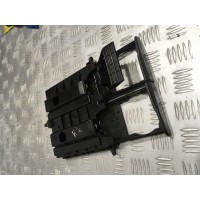 Подстаканники один клинит Hyundai  Accent 2005 HYUNDAI ACCENT 1.6 (1998-2005) 8479025200HA