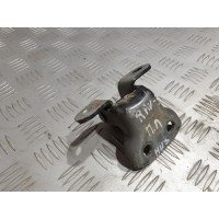 петля двери передняя левая нижняя Toyota RAV4 (2006-2012)