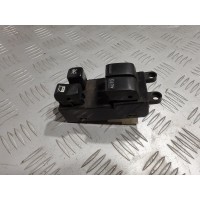 блок кнопок стеклоподъмников Nissan Almera N16 2000-2006 блок кнопок стеклоподъмников Nissan Almera N16 2000-2006