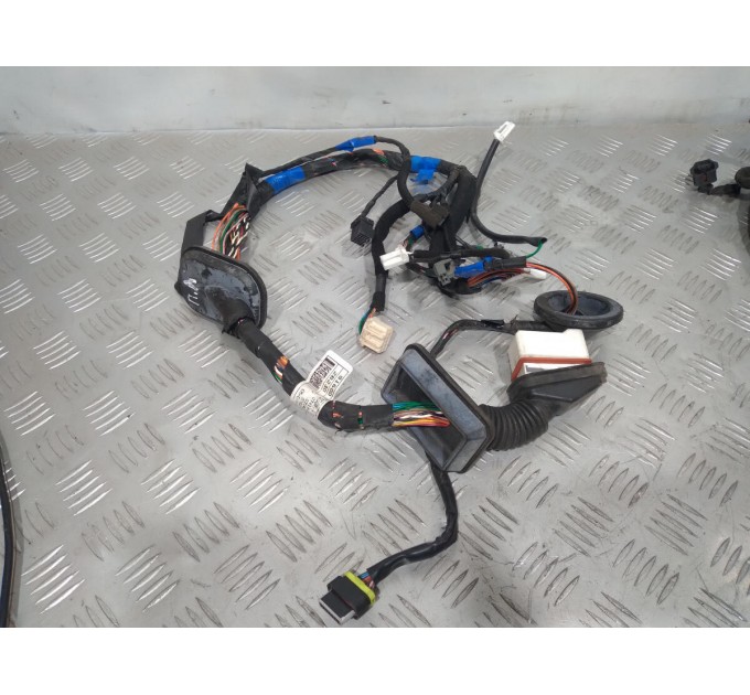 Проводка двери передней левой 2,2 Hyundai santa fe 2 2006-2012