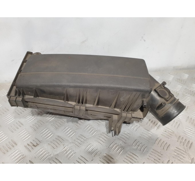 Корпус воздушного фильтра 2,0 dci Ford Mondeo 2000-2007 1S719600CE