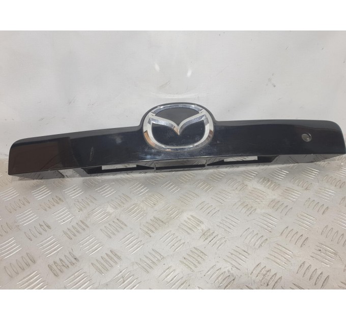 Накладка крышки багажника EG2250810EPZ MAZDA CX-7 2,3 (2006-2012)