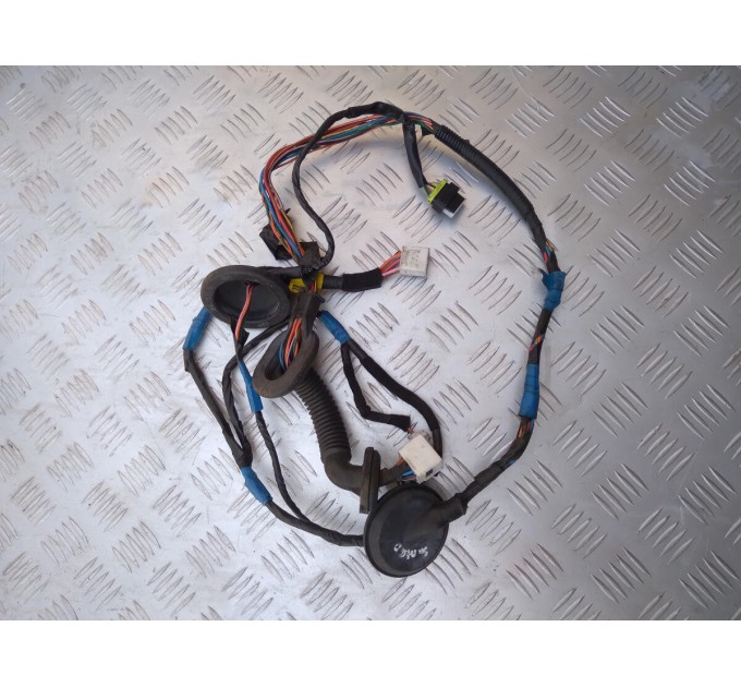 Проводка задней правой двери Hyundai Santafe 2006-2012 Diesel 916602B010