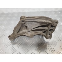 Кронштейн генератора 028903143Q volkswagen golf 3, passat b3  b4 polo