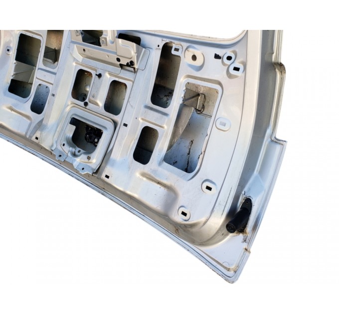 Кришка багажника без скла ford c-max 2003-2007 1320345