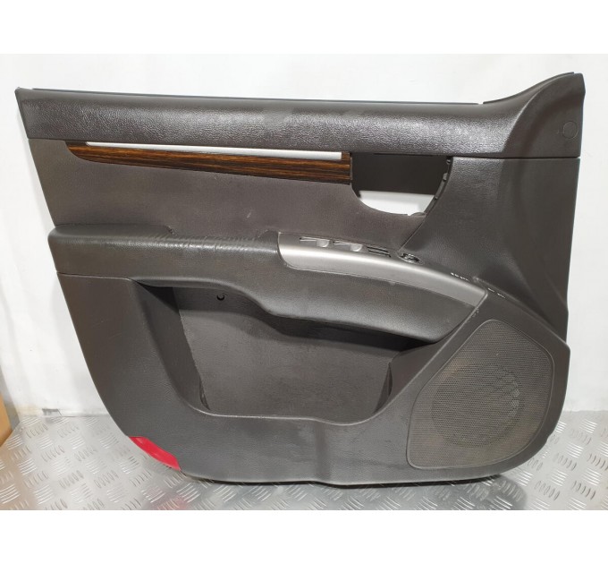 Карта дверей передня ліва 2010-2011 Hyundai Santa Fe