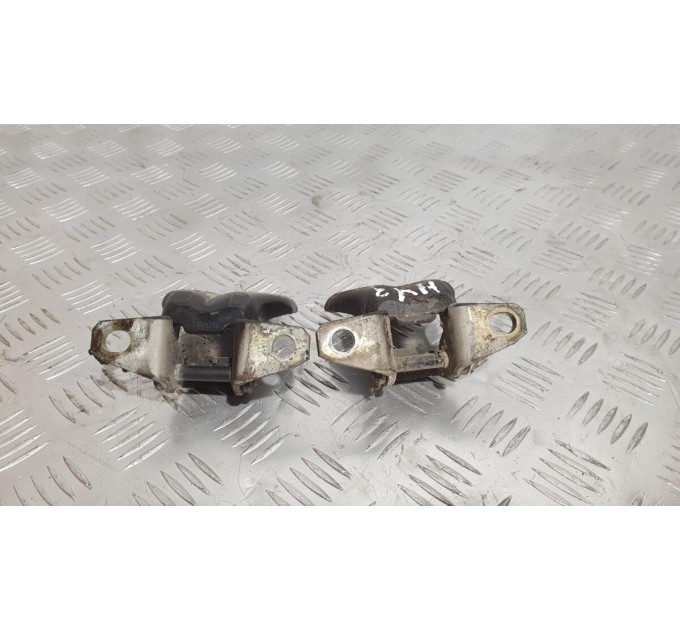 Петля передней двери нижняя 7931026000 HYUNDAI SANTA FE I 2.0 CRDi 2001-2006