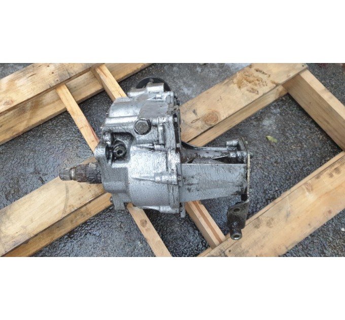 Коробка роздавальна мкпп 4730039001 HYUNDAI SANTA FE I 2.0 CRDi 2001-2006