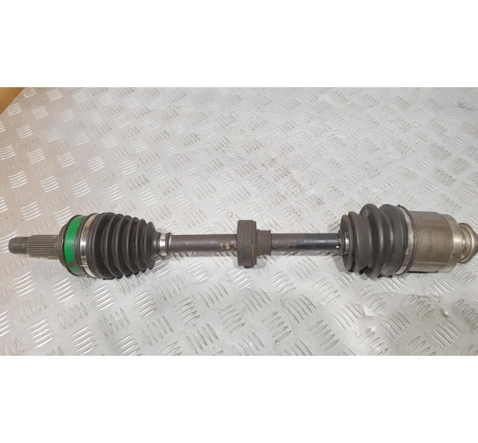 Напіввісь передня права 44305TL1E00 honda accord 2,0 АКПП cu8 08-13