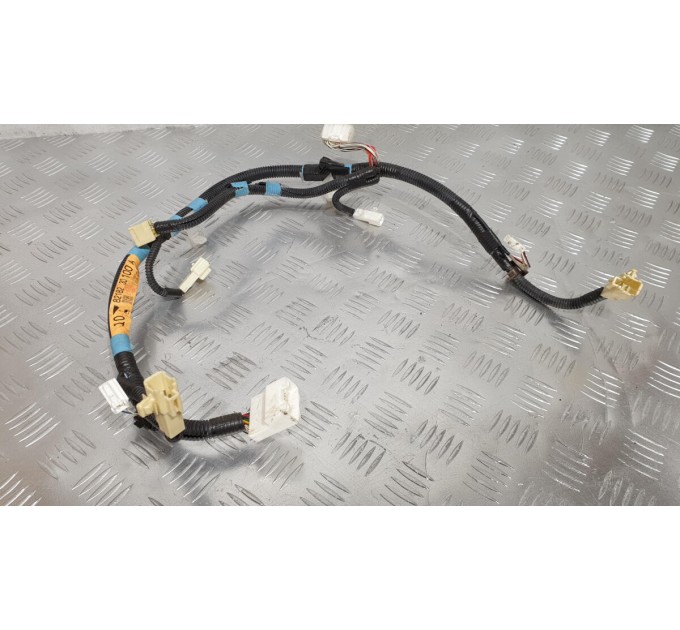 Проводка крышки багажника 8218230100  Lexus gs 450h 2006-2011