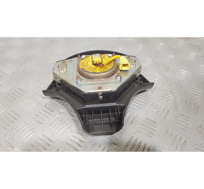 Подушка безопасности в руль 4513042080C0 TOYOTA Rav 4 2.0d d4d (2000-2006)