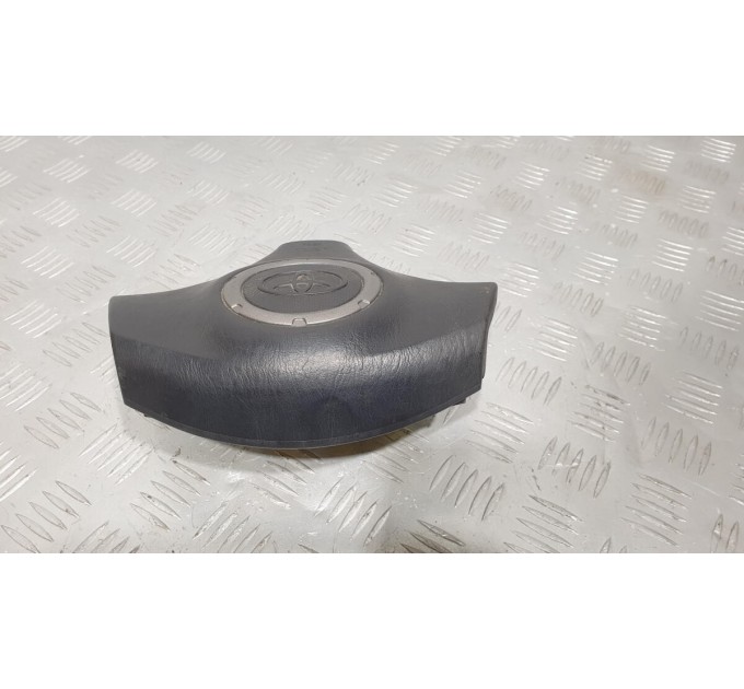 Подушка безопасности в руль 4513042080C0 TOYOTA Rav 4 2.0d d4d (2000-2006)