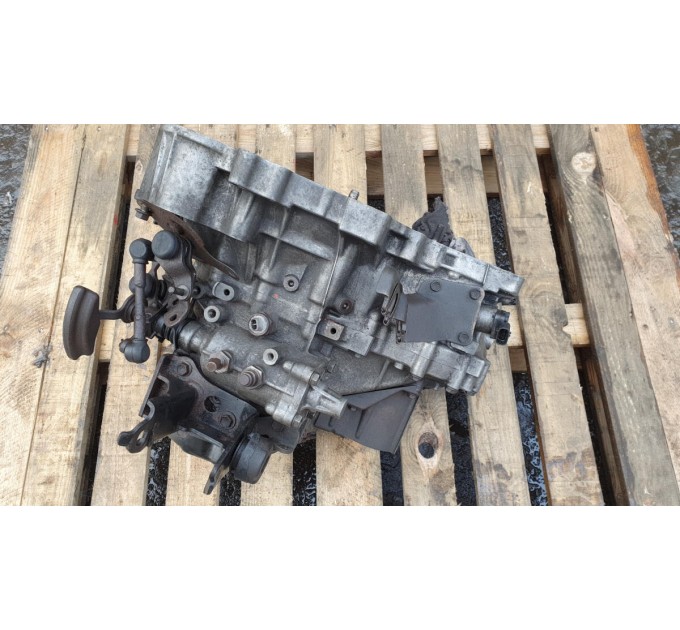 Коробка передач 3030042120 TOYOTA Rav 4 2.0d d4d (2000-2006)