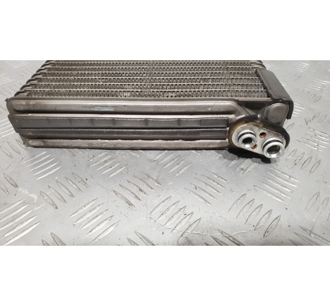 Испаритель кондиционера 8850142080 TOYOTA Rav 4 2.0d d4d (2000-2006)