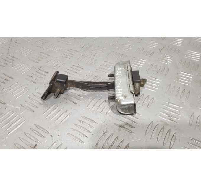 Ограничитель двери багажника  6865042040 TOYOTA Rav 4 2.0d d4d (2000-2006)