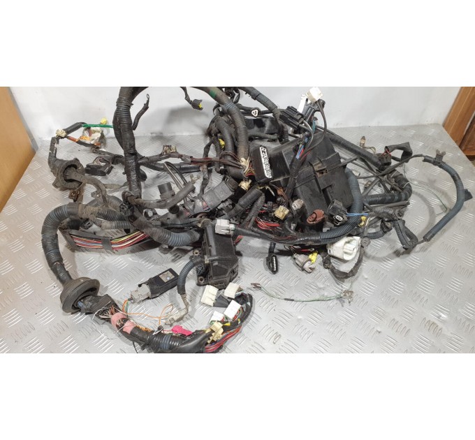 Проводка подкапотная  821114A280 TOYOTA Rav 4 2.0d d4d (2000-2006)