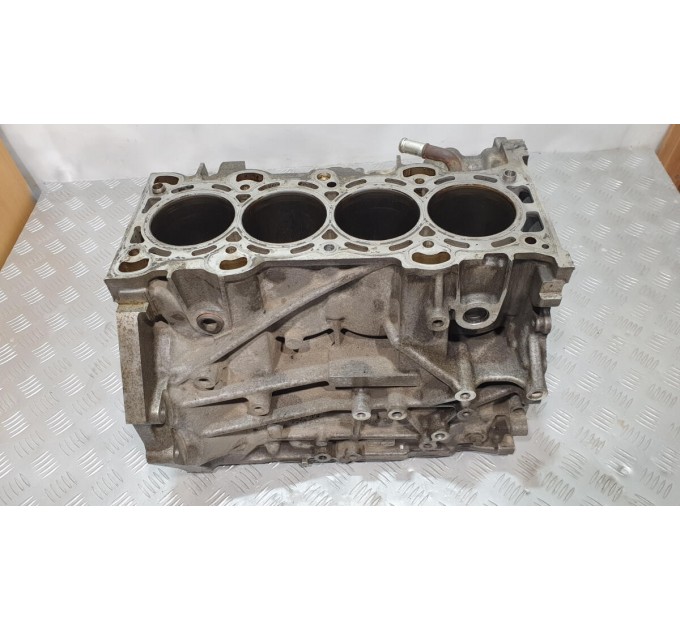 Блок двигателя  L3G7-10-300A Mazda 6 gg  2.3 L3C1 2002-2008