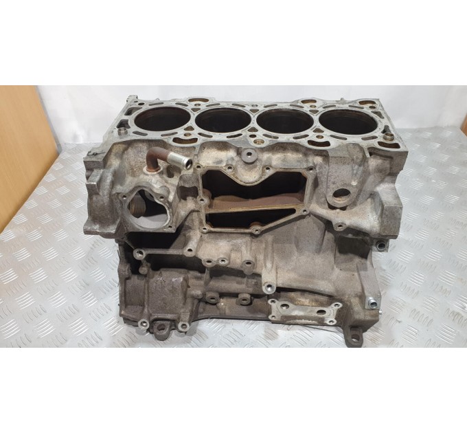 Блок двигателя  L3G7-10-300A Mazda 6 gg  2.3 L3C1 2002-2008