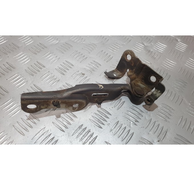 Петля капота права 791202F000 Kia Cerato 2003-2009