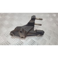 Кронштейн подушки передний правий нижний 2167026004  Kia Cerato 2003-2009