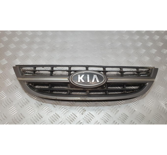 Решітка радіатора 863502F400 Kia Cerato 2003-2009