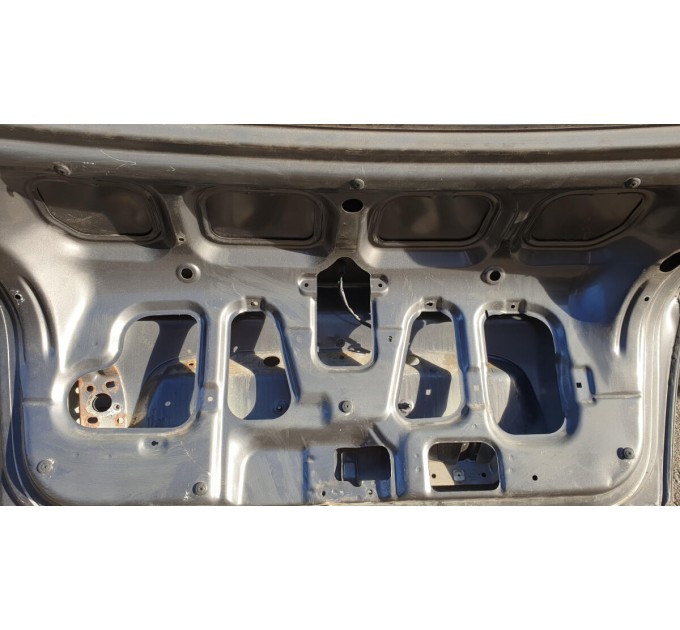 Кришка багажника 692002F080 Kia Cerato 2003-2009