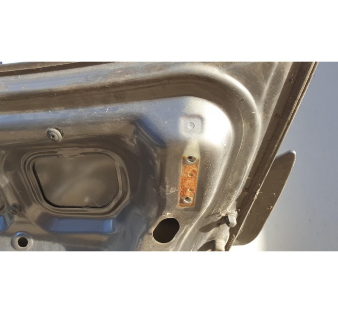 Кришка багажника 692002F080 Kia Cerato 2003-2009