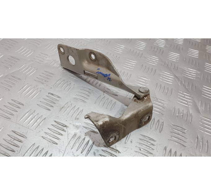 Петля капота прав 65400EB730 Nissan Navara D40 2005-2012