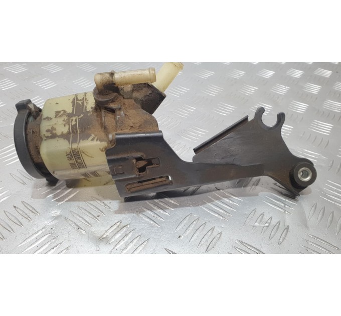 Бачок гур 49180EB700  Nissan Navara D40 2005-2012