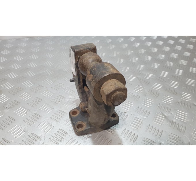 Крюк фаркопа KE500EB100 Nissan Navara D40 2005-2012