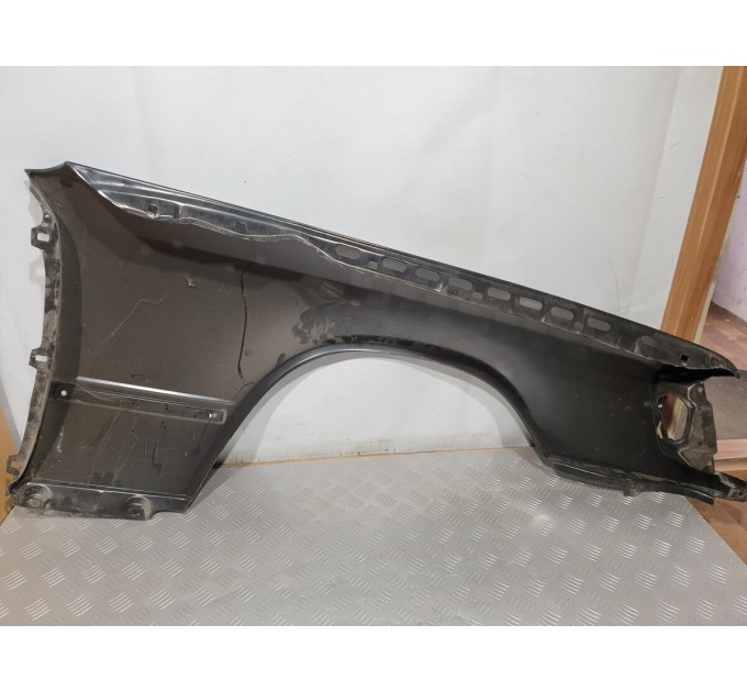 Крило переднє ліве A1248804718 MERCEDES E-Class W124, W124 84-98